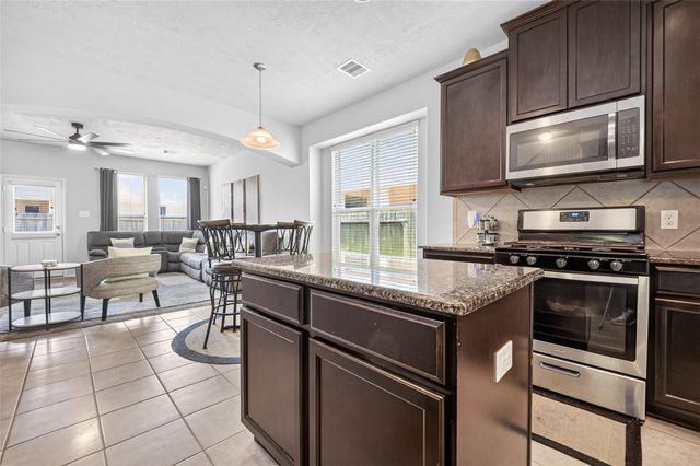 13619 Spectacled Bear Lane, Crosby, TX 77532