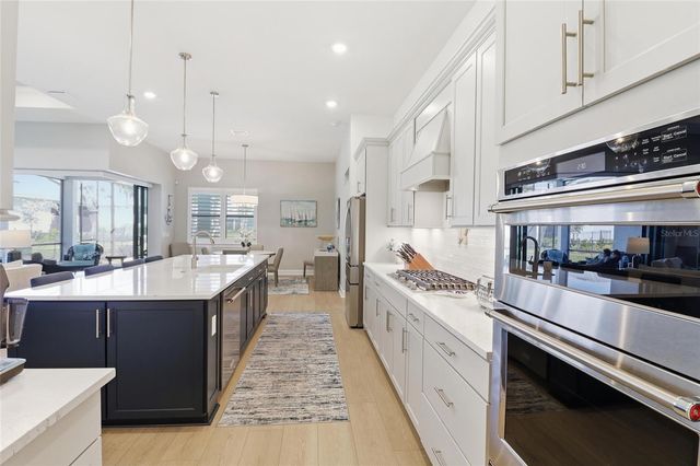 5011 STONEY POINT GLEN, Lakewood Ranch, FL 34211