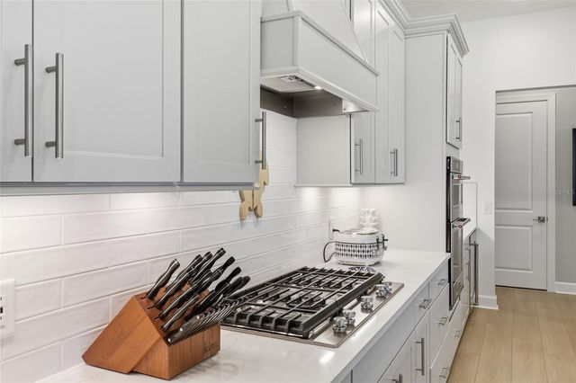 5011 STONEY POINT GLEN, Lakewood Ranch, FL 34211