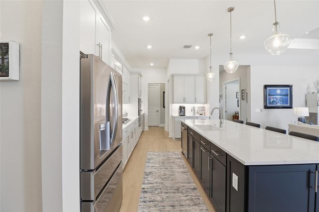 5011 STONEY POINT GLEN, Lakewood Ranch, FL 34211