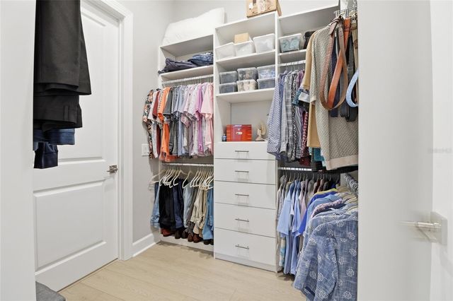 5011 STONEY POINT GLEN, Lakewood Ranch, FL 34211