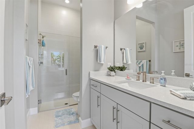 5011 STONEY POINT GLEN, Lakewood Ranch, FL 34211