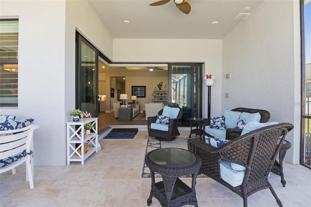 5011 STONEY POINT GLEN, Lakewood Ranch, FL 34211