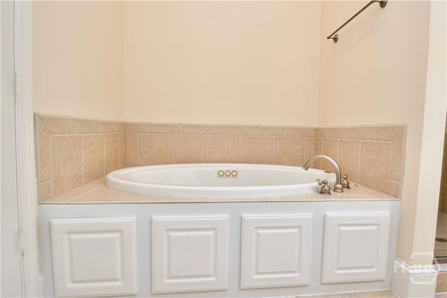 100 Ansonborough Lane 403, Athens, GA 30605