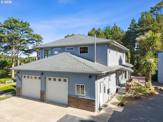 5220 Sw NEAL Ave, Waldport, OR 97394