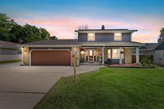1613 Michael DRIVE, Waukesha, WI 53189