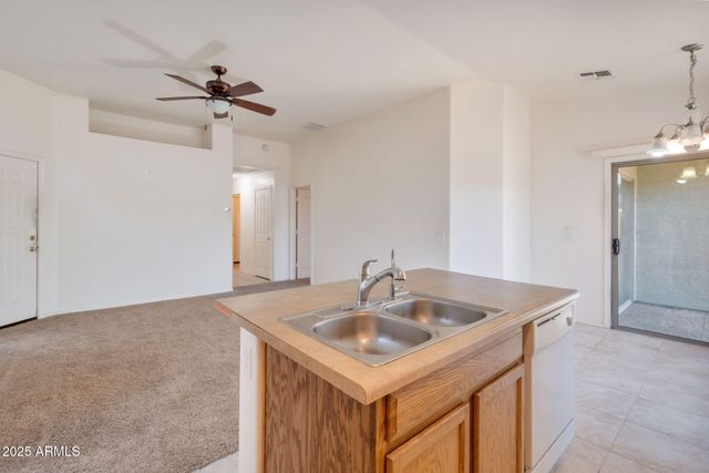 16620 S 48TH Street 96, Phoenix, AZ 85048