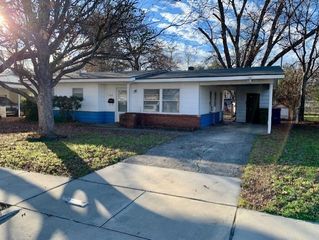 5856 Coleman Street, Westworth Village, TX 76114