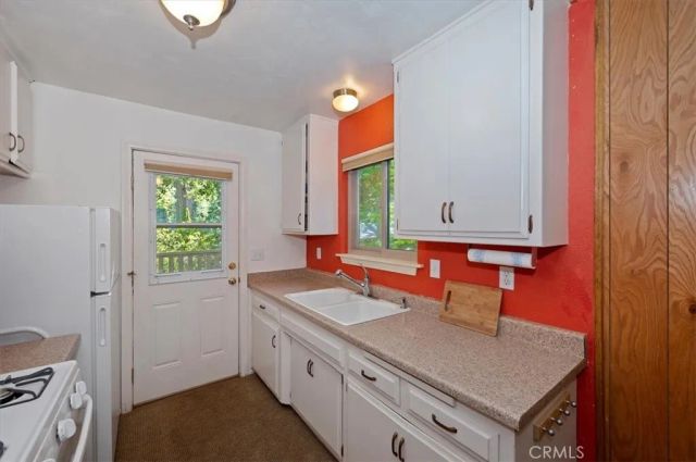 723 Ca-138, Crestline, CA 92325