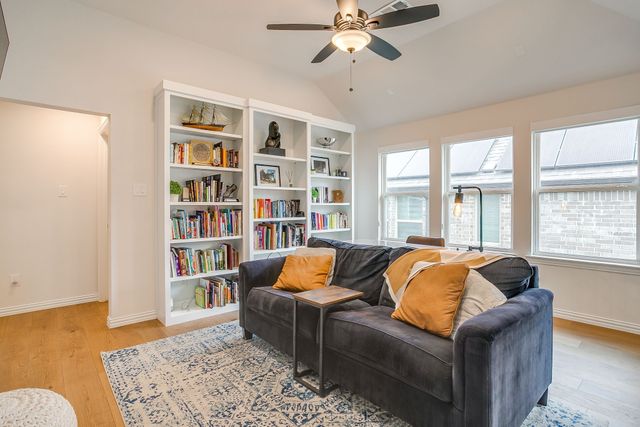 4817 Iron Club Lane, Carrollton, TX 75010