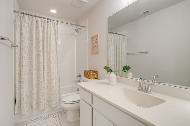 4817 Iron Club Lane, Carrollton, TX 75010