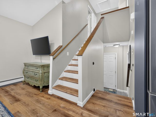 46 Spring Glen Road, East Lyme, CT 06357