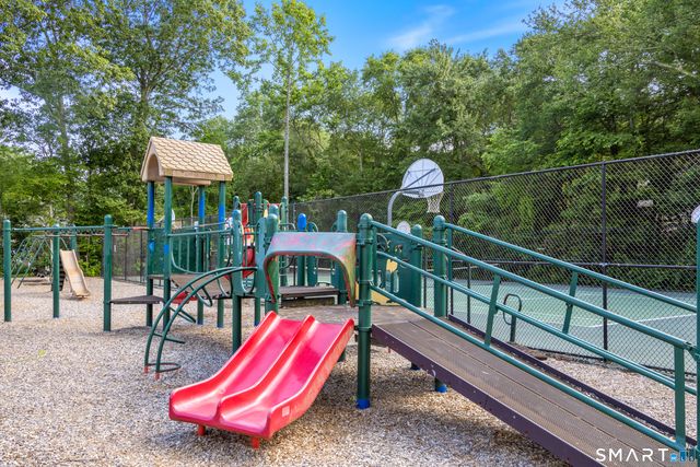 46 Spring Glen Road, East Lyme, CT 06357