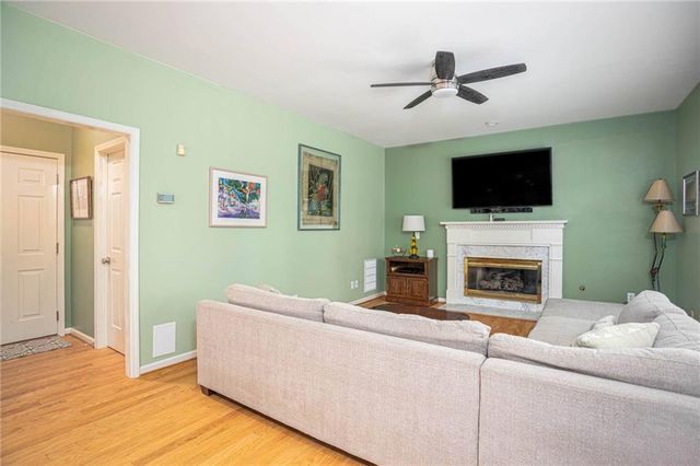 5060 Magnolia Walk, Roswell, GA 30075