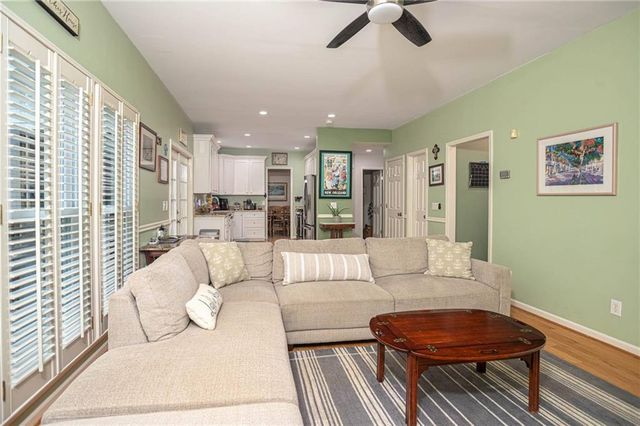 5060 Magnolia Walk, Roswell, GA 30075