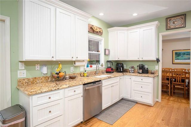 5060 Magnolia Walk, Roswell, GA 30075