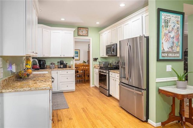 5060 Magnolia Walk, Roswell, GA 30075