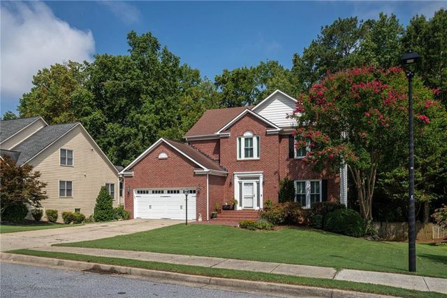 5060 Magnolia Walk, Roswell, GA 30075