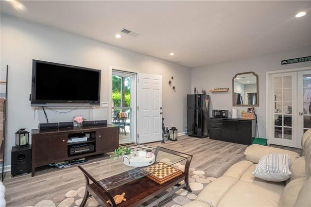 5060 Magnolia Walk, Roswell, GA 30075