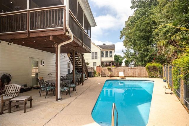 5060 Magnolia Walk, Roswell, GA 30075