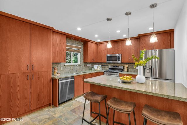 10062 S Bell Canyon Circle, Sandy, UT 84092