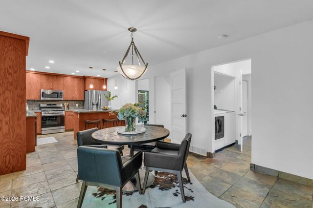 10062 S Bell Canyon Circle, Sandy, UT 84092