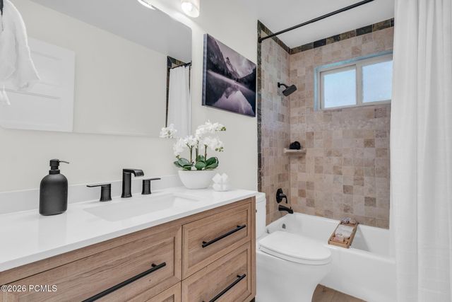 10062 S Bell Canyon Circle, Sandy, UT 84092