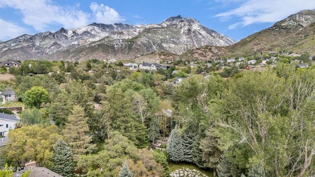 10062 S Bell Canyon Circle, Sandy, UT 84092