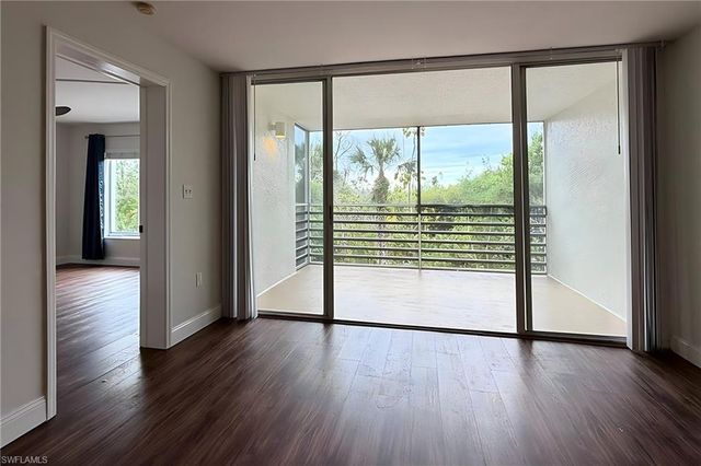 15171 Cedarwood LN 3202, Naples, FL 34110