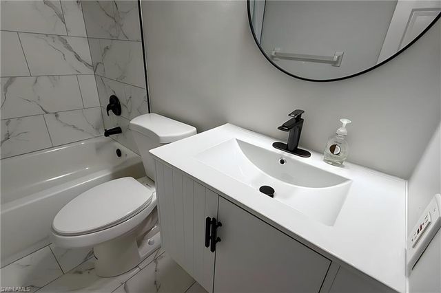 15171 Cedarwood LN 3202, Naples, FL 34110