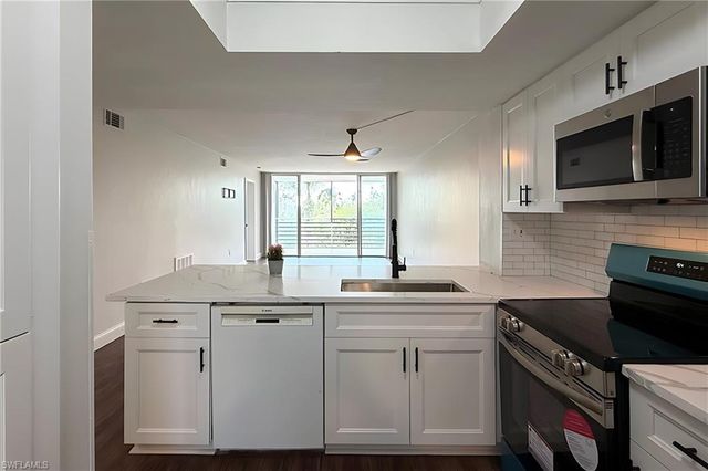 15171 Cedarwood LN 3202, Naples, FL 34110