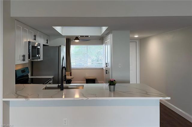 15171 Cedarwood LN 3202, Naples, FL 34110