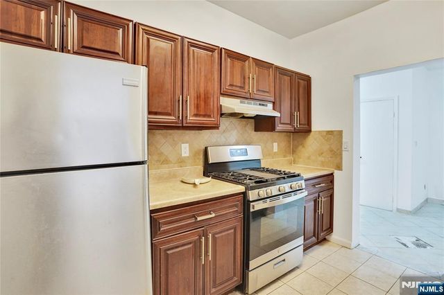 101 73rd Street 10, North Bergen, NJ 07047