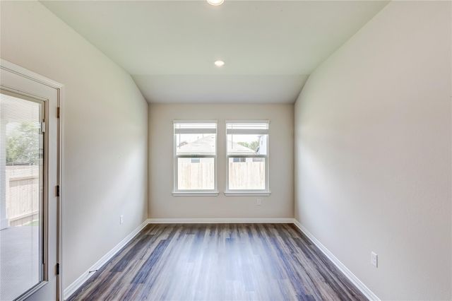 4905 Hazelnut LN, Del Valle, TX 78617