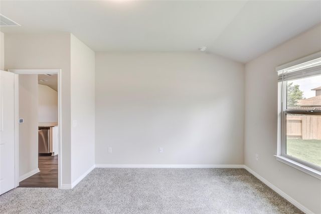 4905 Hazelnut LN, Del Valle, TX 78617