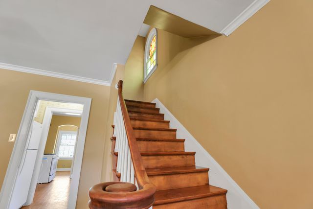 297 S James Road, Columbus, OH 43213