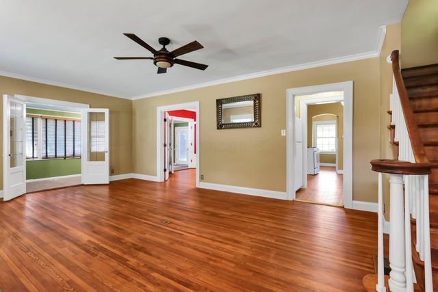 297 S James Road, Columbus, OH 43213
