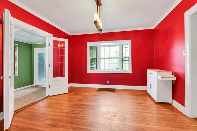 297 S James Road, Columbus, OH 43213