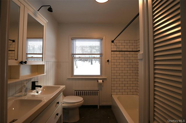 86 Mill House Road 2, Marlboro, NY 12542