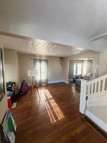 176 S Scott Street, Adrian, MI 49221