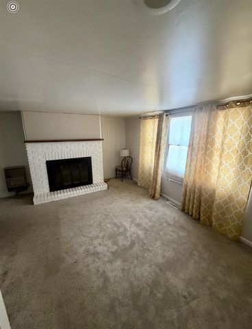 176 S Scott Street, Adrian, MI 49221