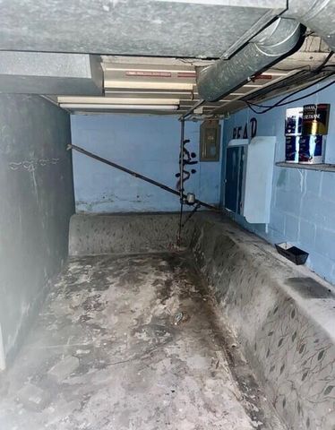 176 S Scott Street, Adrian, MI 49221