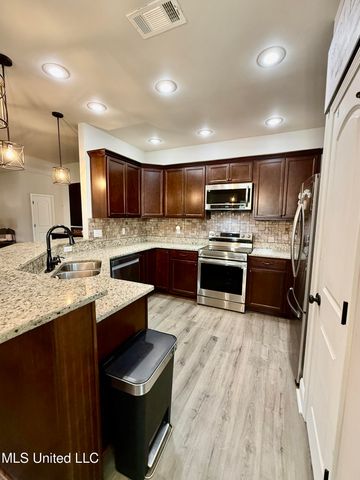 13312 Hilliard Street, D'iberville, MS 39540
