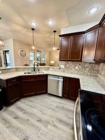 13312 Hilliard Street, D'iberville, MS 39540
