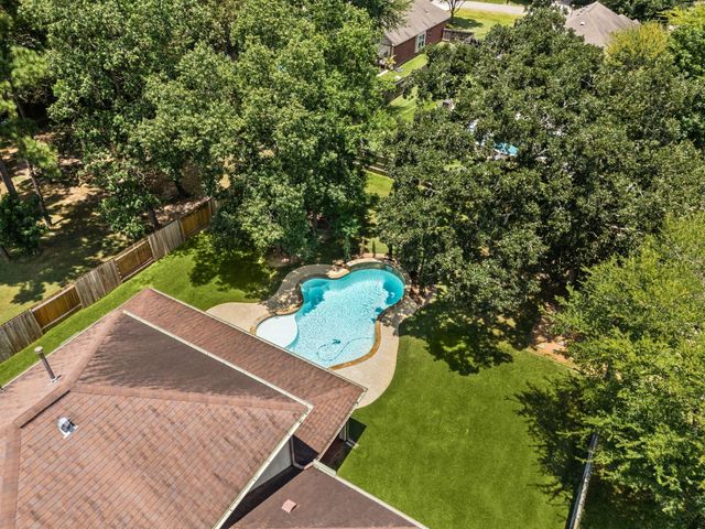 6914 Dillon Drive, Magnolia, TX 77354