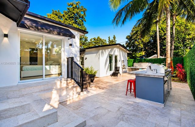 145 NW 40 St, Miami, FL 33127