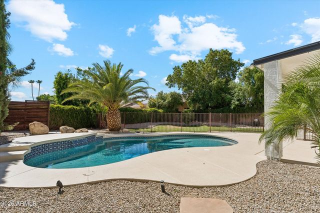 17658 N 52ND Place, Scottsdale, AZ 85254