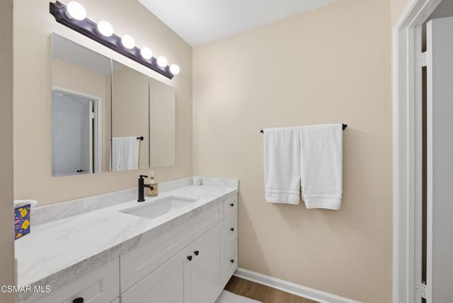 91 Cindy Avenue, Newbury Park, CA 91320