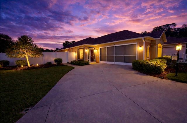 437 JARQUIN WAY, The Villages, FL 32162