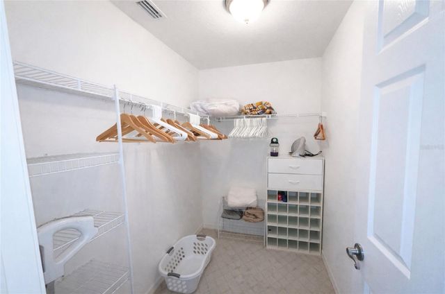 437 JARQUIN WAY, The Villages, FL 32162
